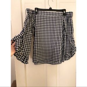 Strapless plaid top with cropped sleeves